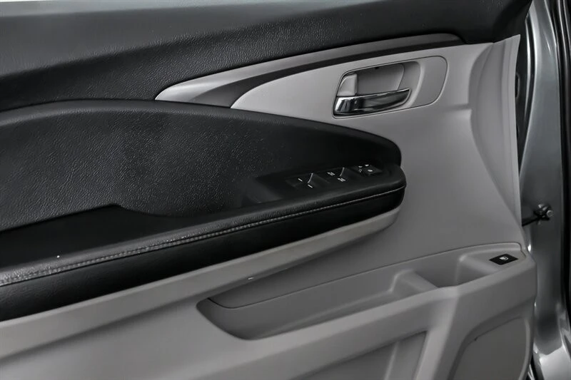 2017 Honda Ridgeline 2nd Gen - Image 14 of 21