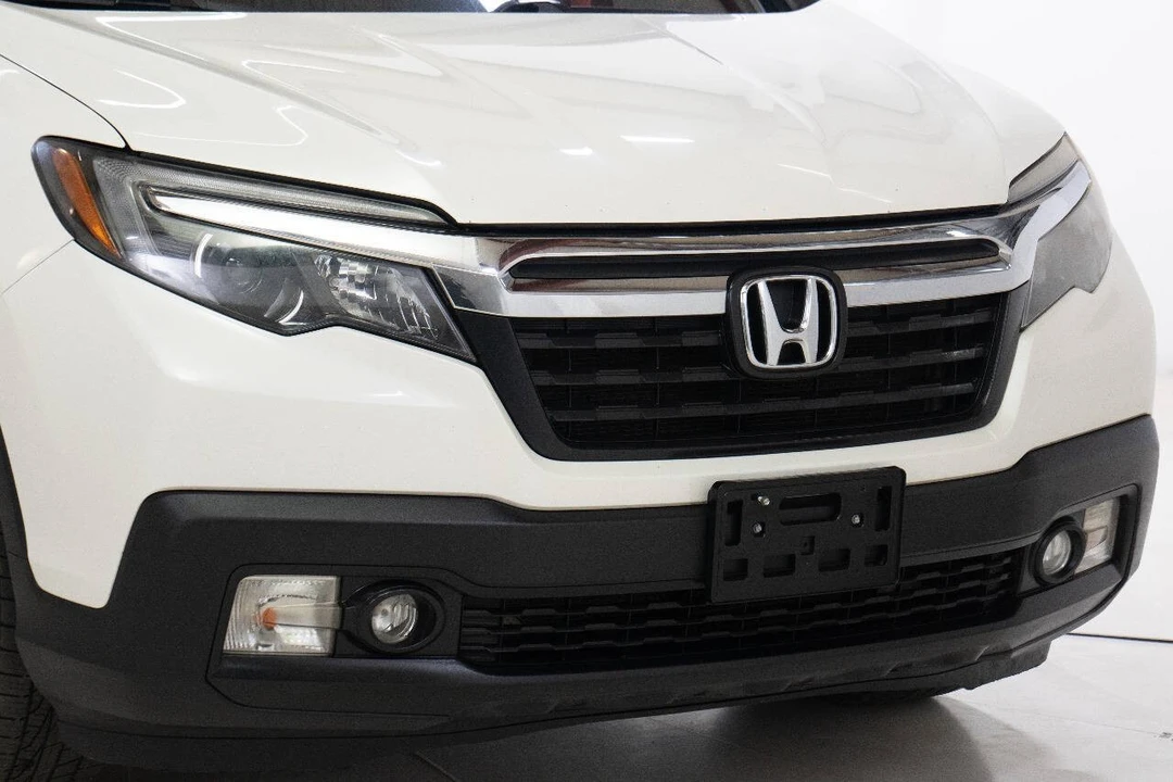2017 Honda Ridgeline 2nd Gen - Image 10 of 12
