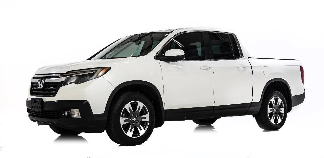 2017 Honda Ridgeline 2nd Gen - Image 2 of 12