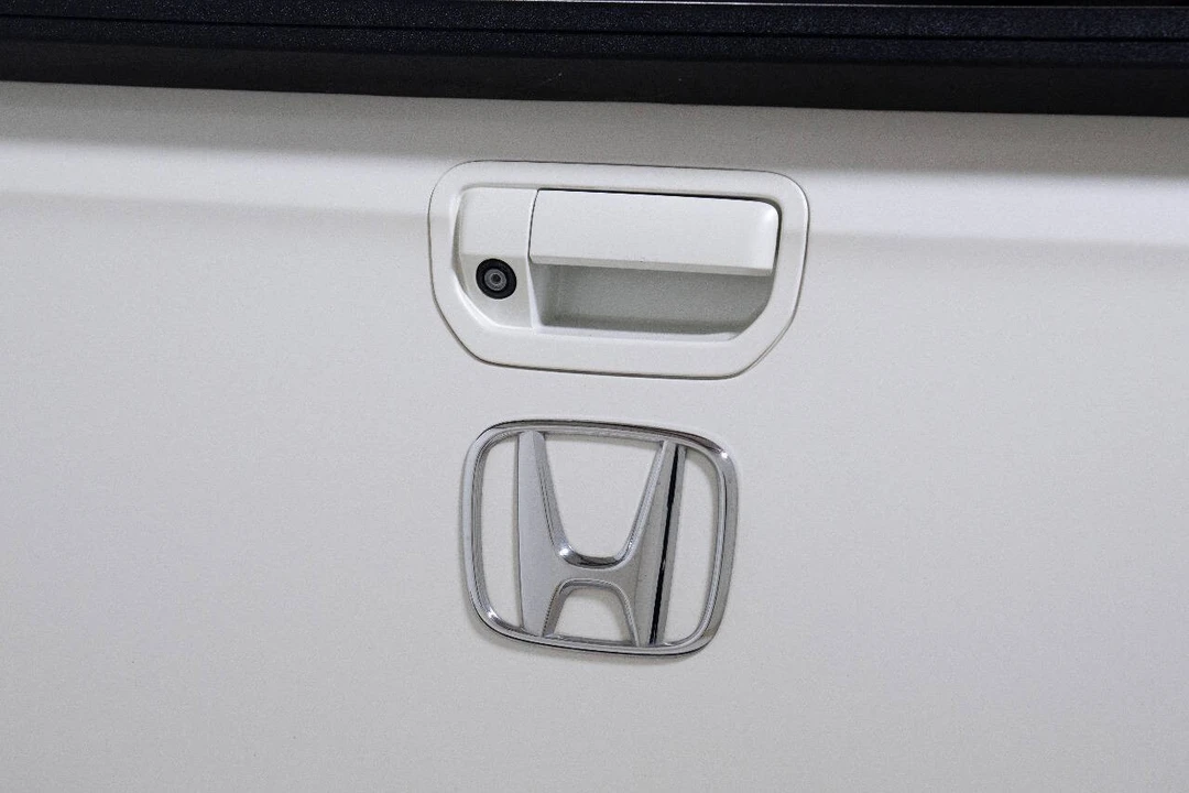 2017 Honda Ridgeline 2nd Gen - Image 21 of 21