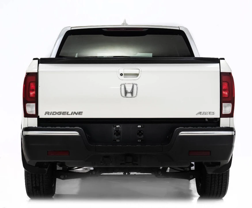 2017 Honda Ridgeline 2nd Gen - Image 6 of 12