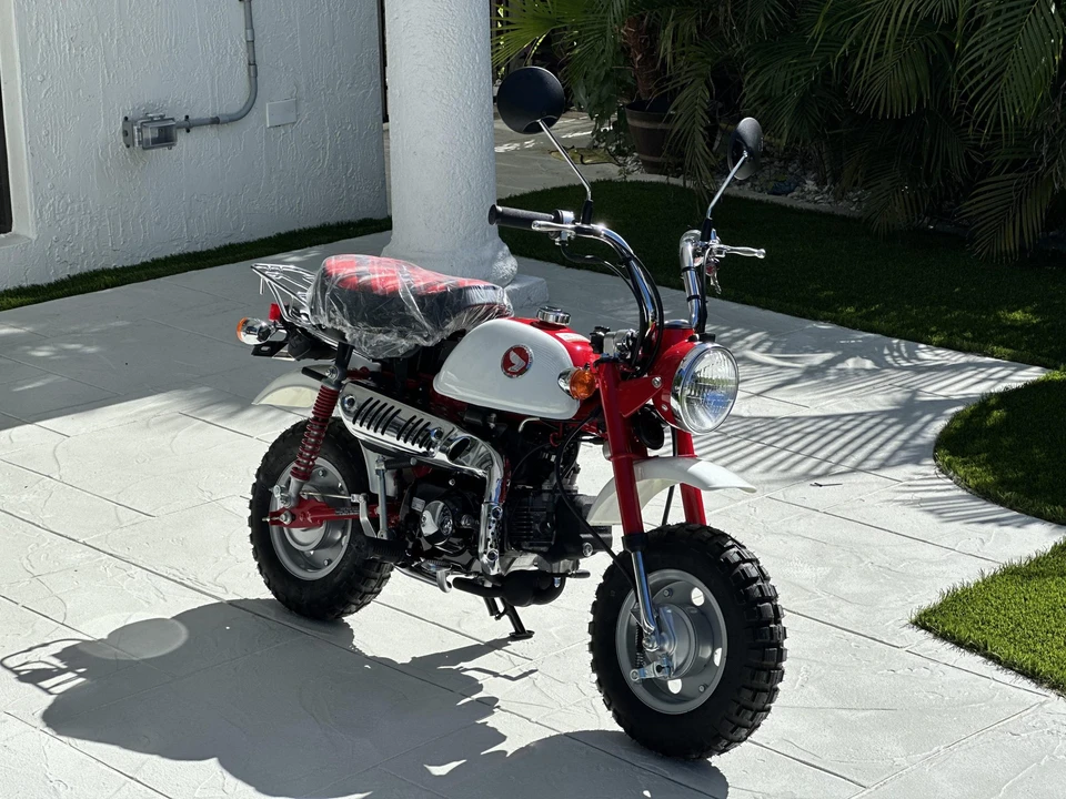 2017 Honda Motorcycles - Image 5 of 31