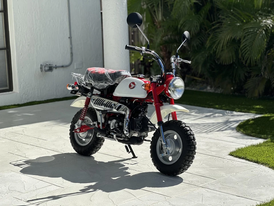 2017 Honda Motorcycles - Image 2 of 31