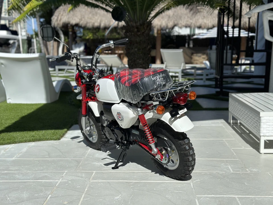 2017 Honda Motorcycles - Image 25 of 31