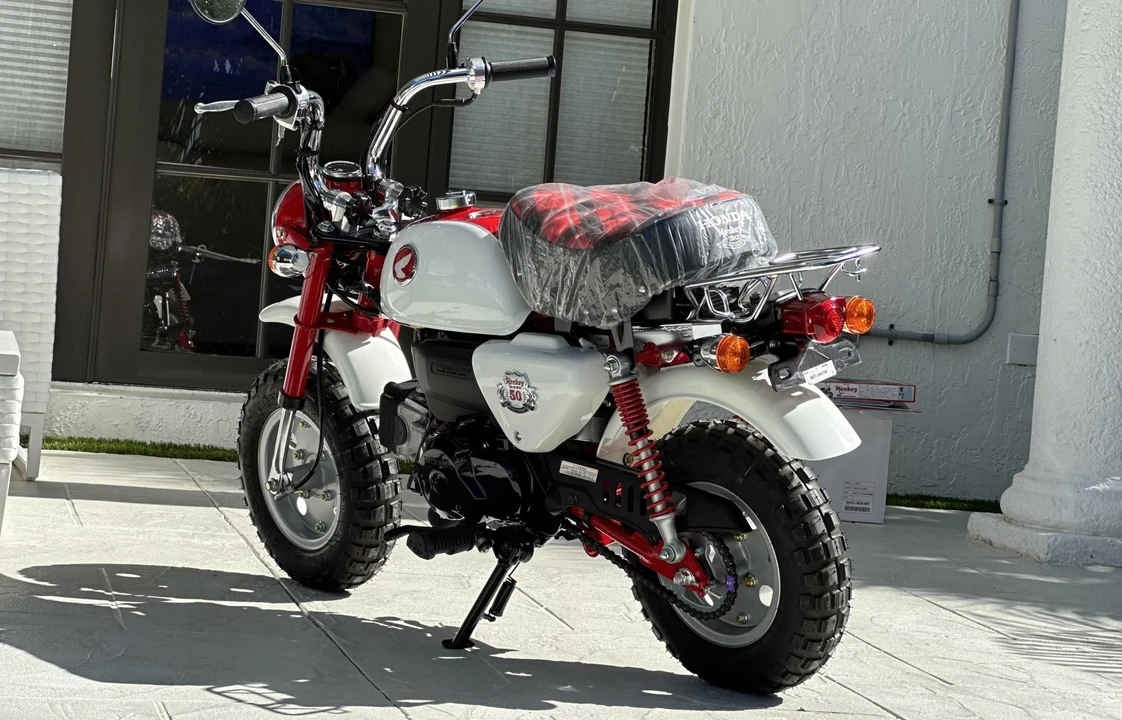2017 Honda Motorcycles - Image 22 of 31