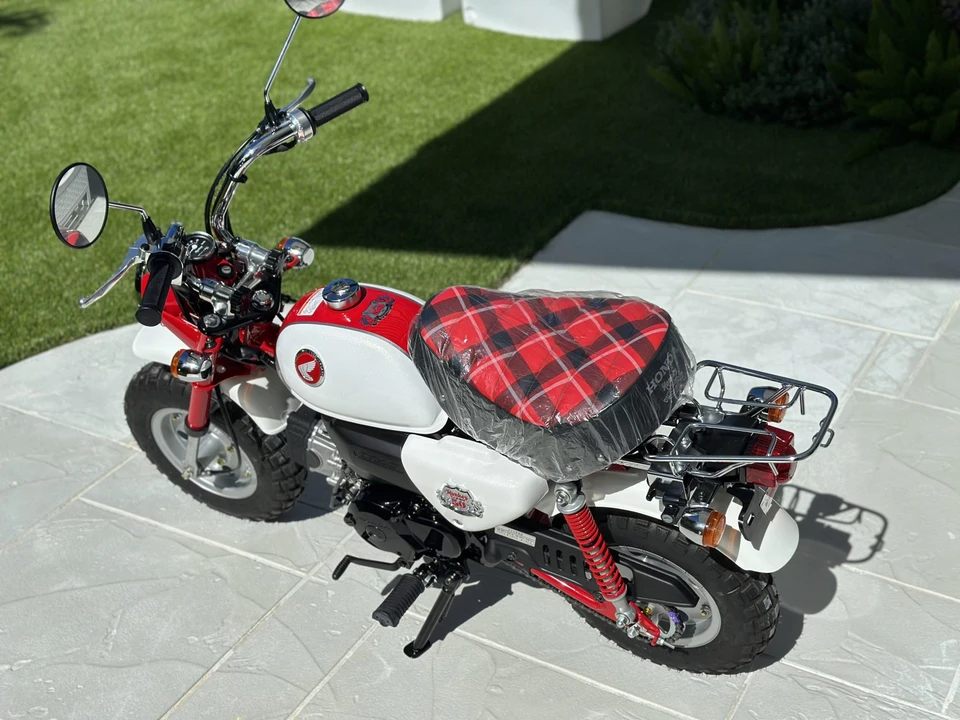 2017 Honda Motorcycles - Image 28 of 31