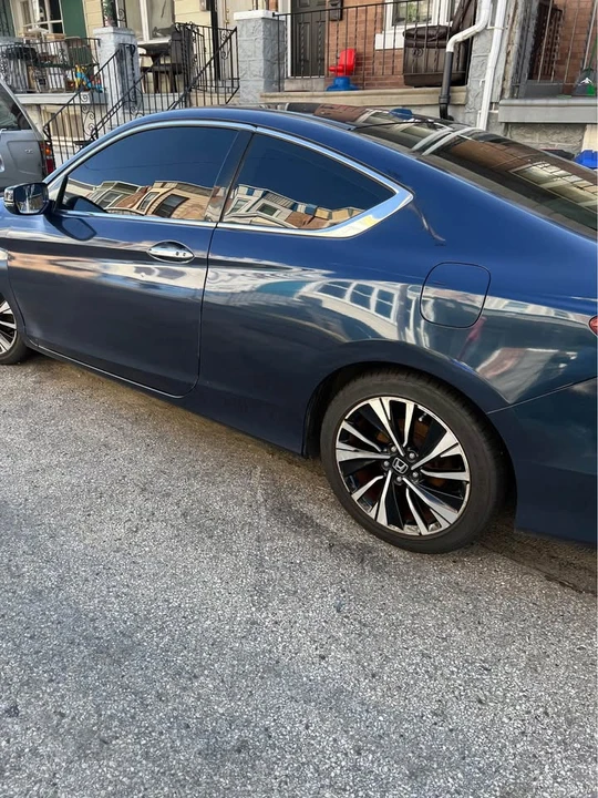 2017 Honda Accord 9th Gen - Image 2 of 5