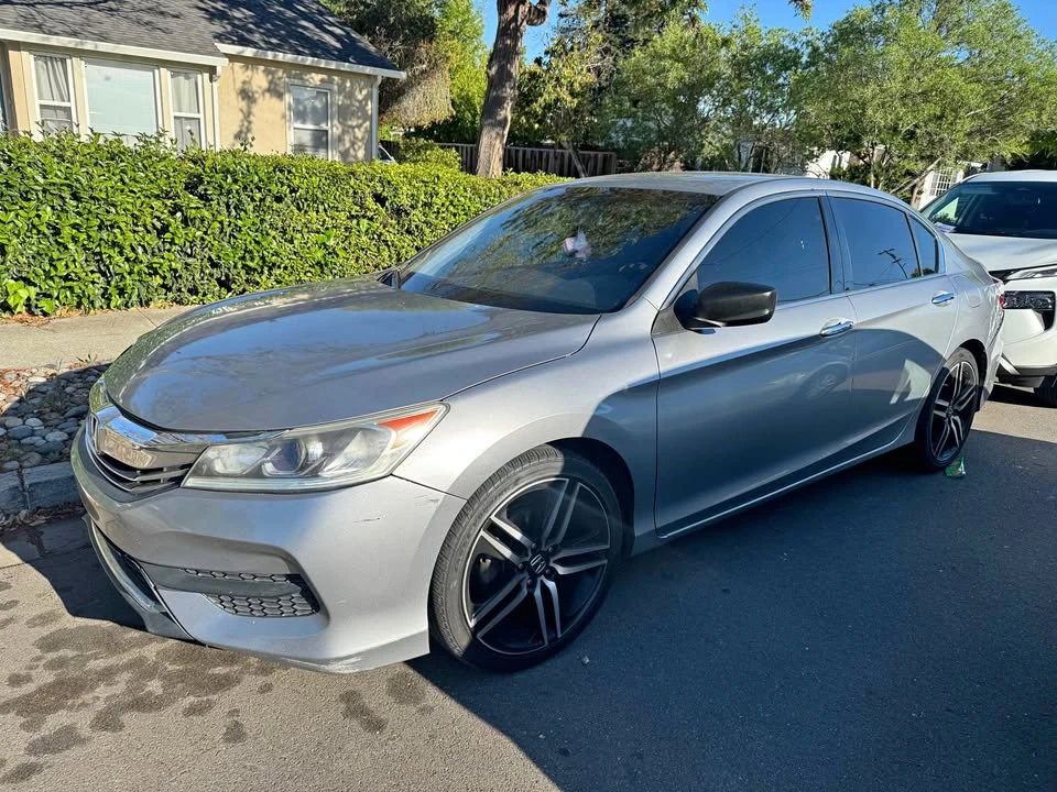 2017 Honda Accord 9th Gen - Image 1 of 19