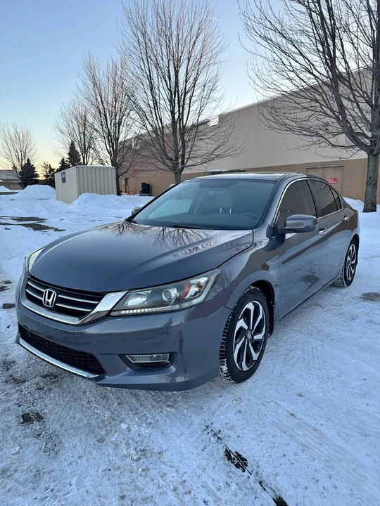 2017 Honda Accord 9th Gen - Image 1 of 9
