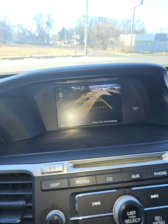 2017 Honda Accord 9th Gen - Image 9 of 10