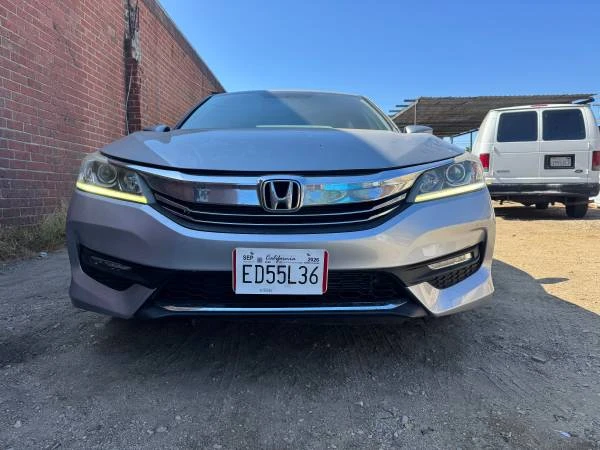 2017 Honda Accord 9th Gen - Image 4 of 31