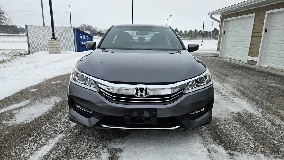 2017 Honda Accord 9th Gen - Image 2 of 17
