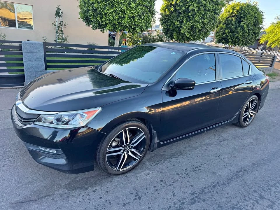 2017 Honda Accord 9th Gen - Image 1 of 9