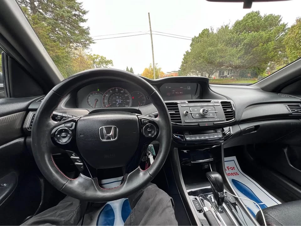 2017 Honda Accord 9th Gen - Image 10 of 13