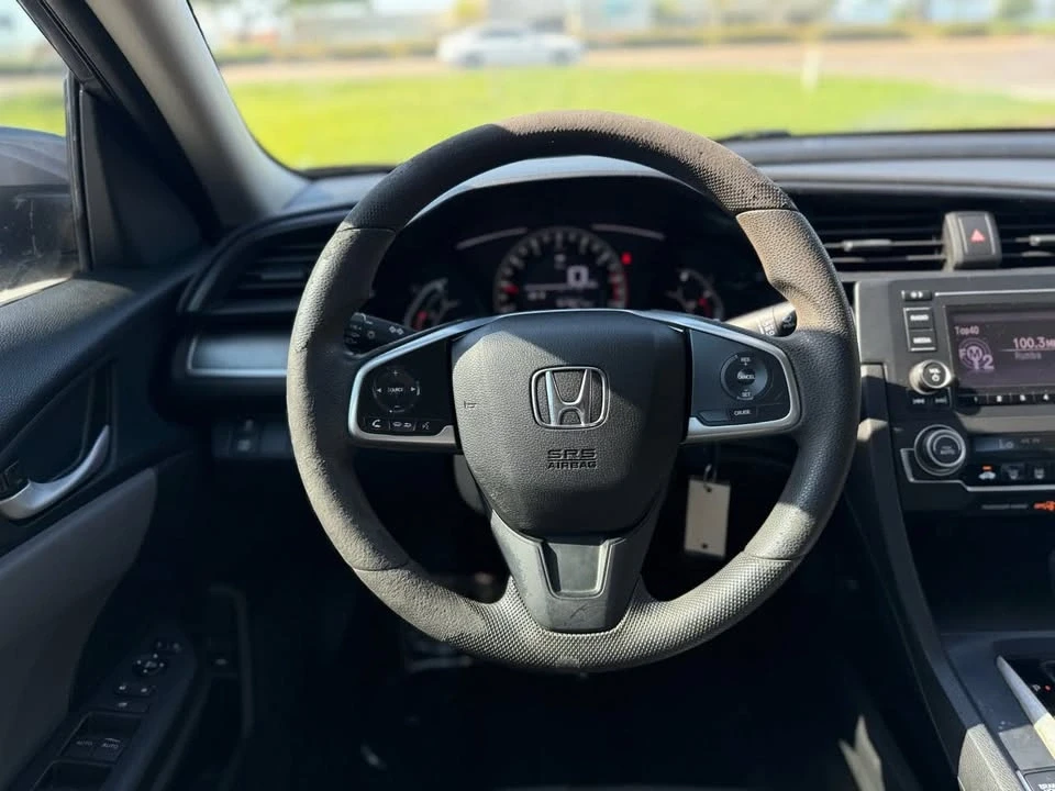 2017 Honda Civic 10th Gen - Image 10 of 12