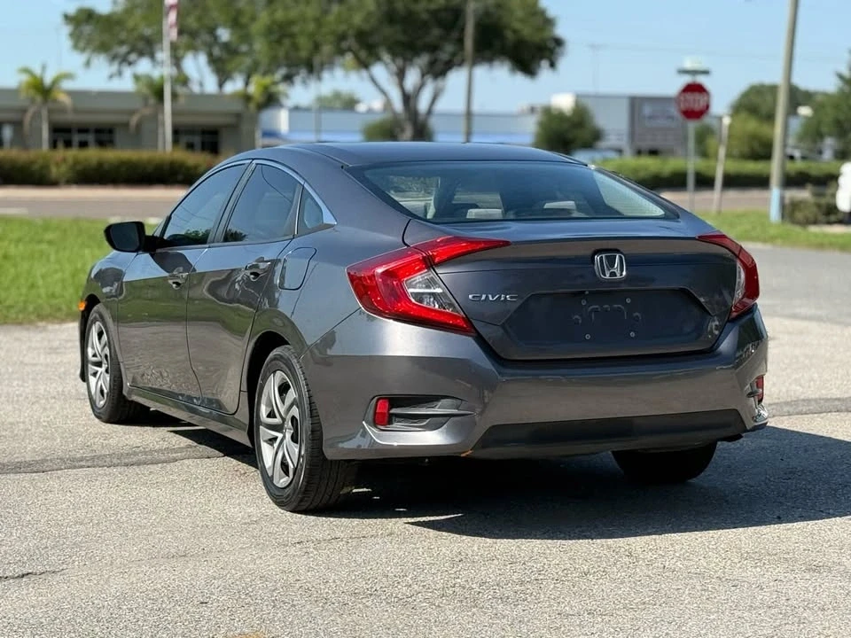 2017 Honda Civic 10th Gen - Image 3 of 12