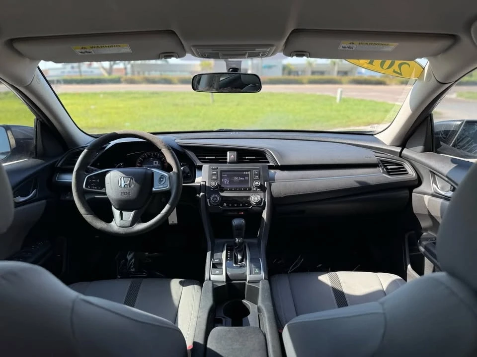 2017 Honda Civic 10th Gen - Image 9 of 12