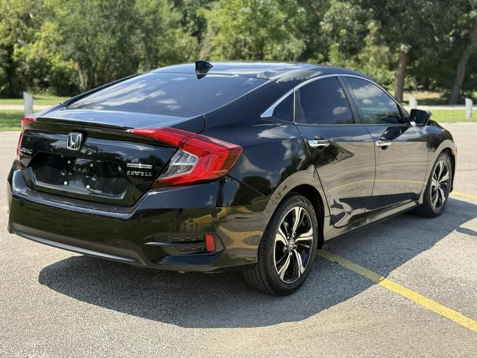 2017 Honda Civic 10th Gen - Image 4 of 14