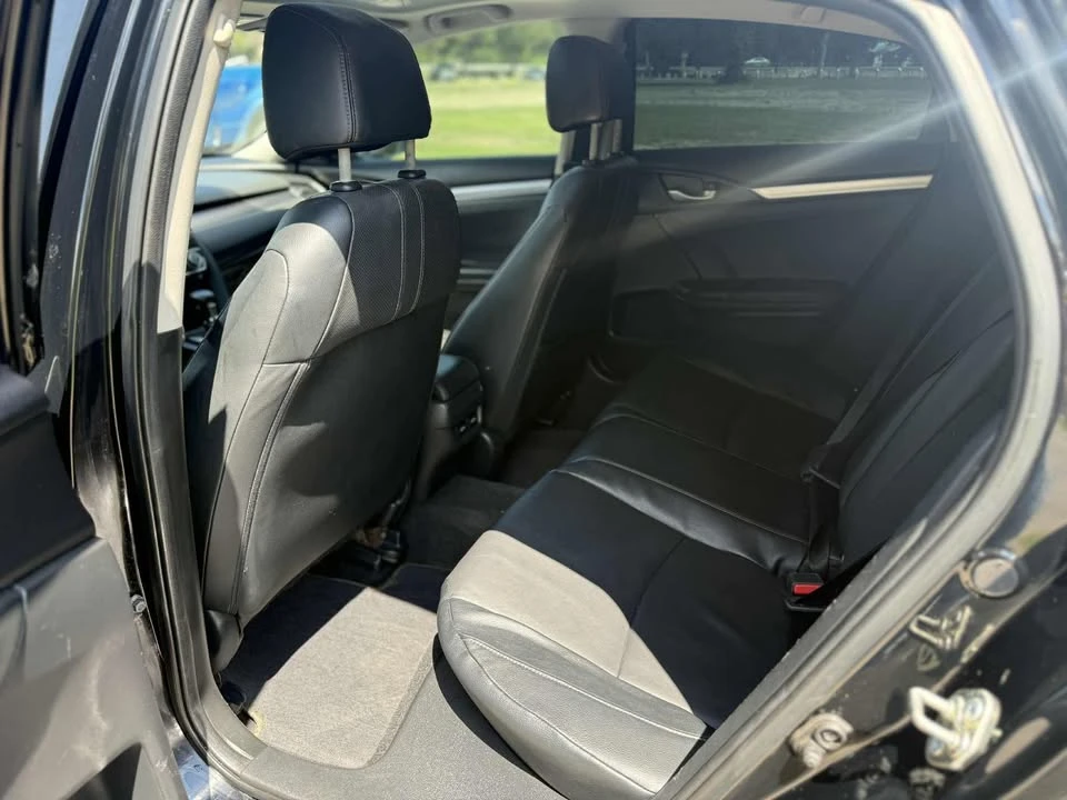 2017 Honda Civic 10th Gen - Image 9 of 14