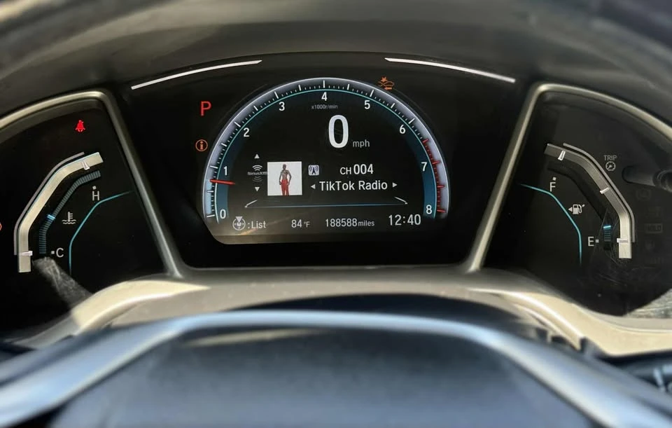 2017 Honda Civic 10th Gen - Image 12 of 14