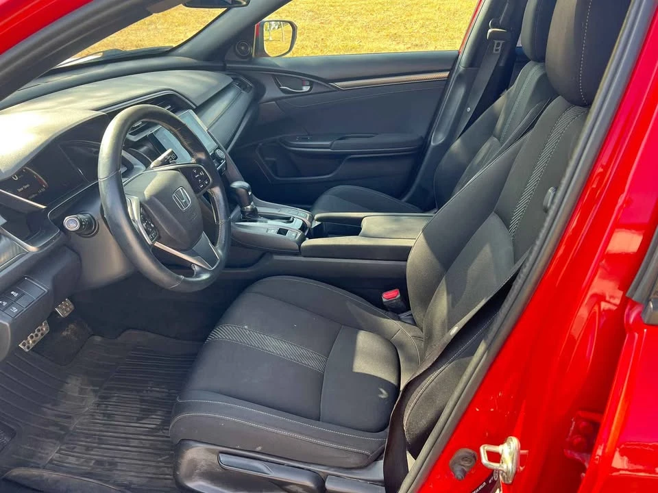 2017 Honda Civic 10th Gen - Image 6 of 9