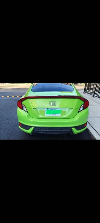 2017 Honda Civic 10th Gen - Image 7 of 16