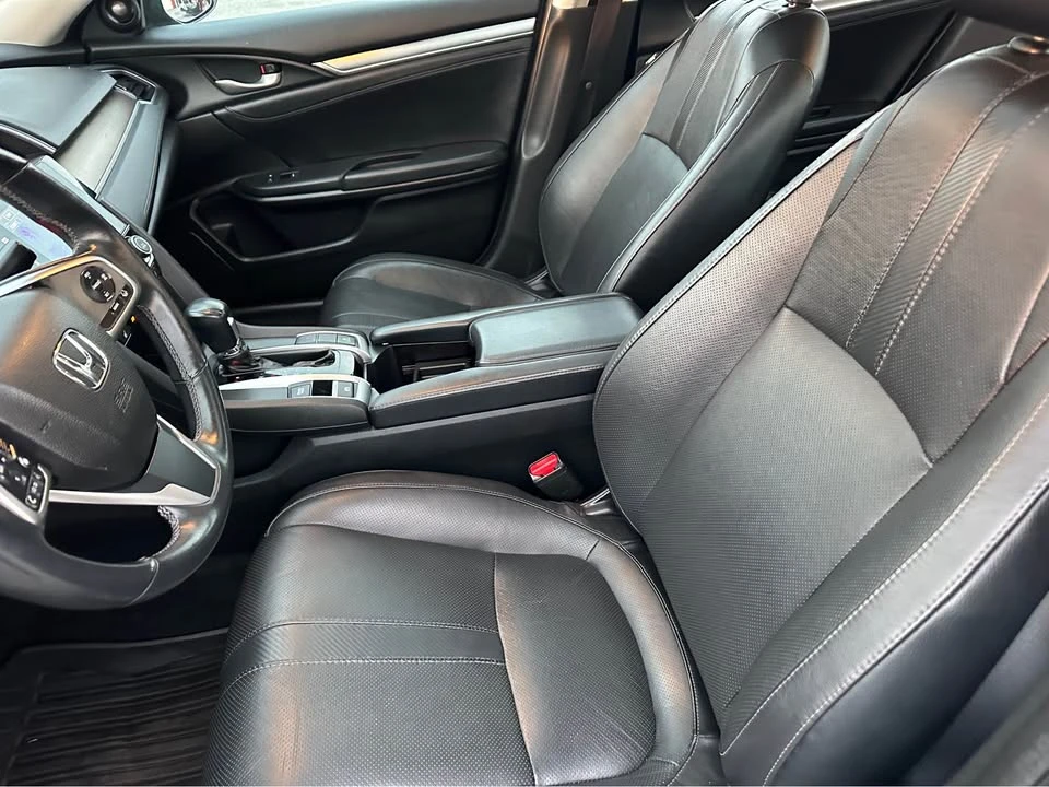 2017 Honda Civic 10th Gen - Image 9 of 13