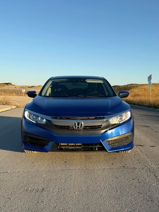 2017 Honda Civic 10th Gen - Image 2 of 15