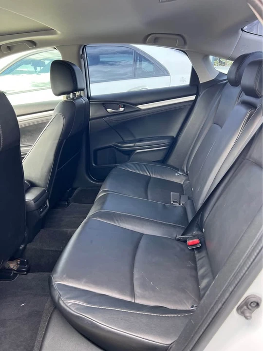 2017 Honda Civic 10th Gen - Image 7 of 9