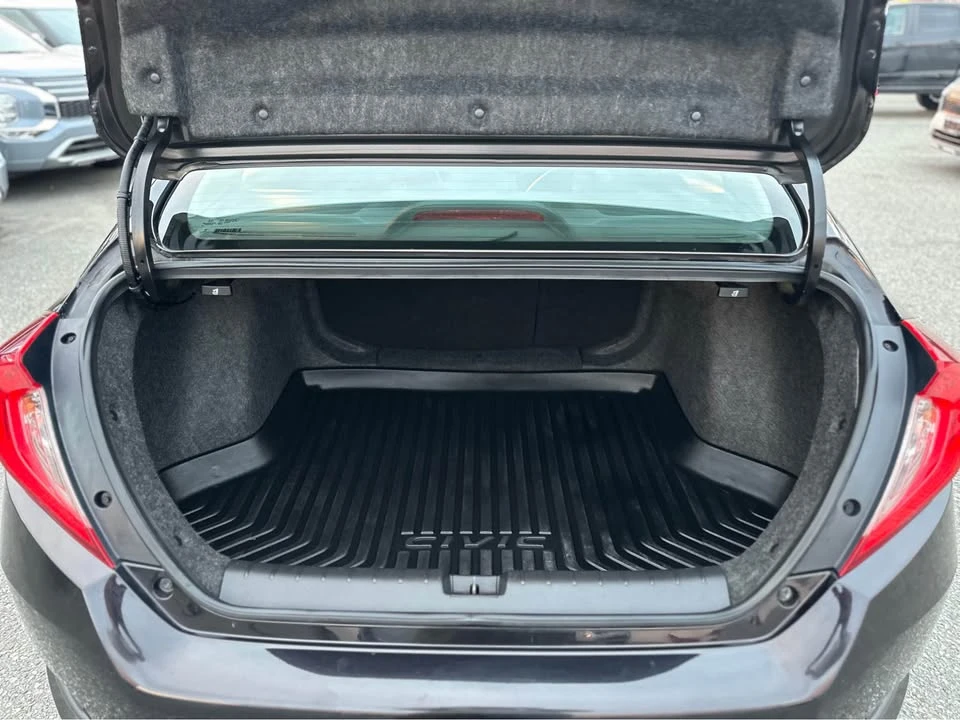 2017 Honda Civic 10th Gen - Image 6 of 13