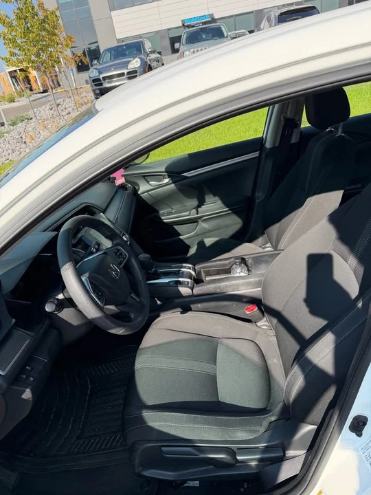 2017 Honda Civic 10th Gen - Image 7 of 13