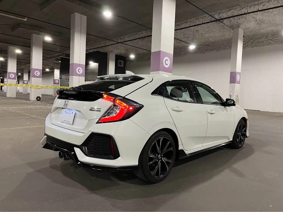 2017 Honda Civic 10th Gen - Image 8 of 20