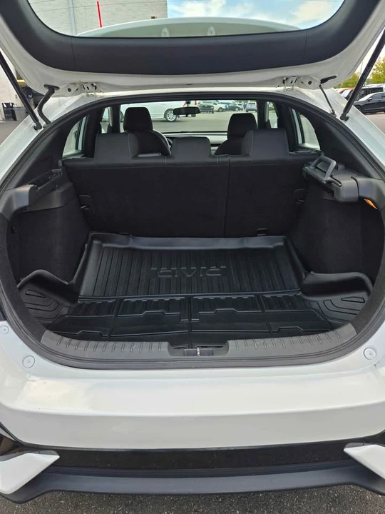 2017 Honda Civic 10th Gen - Image 10 of 11