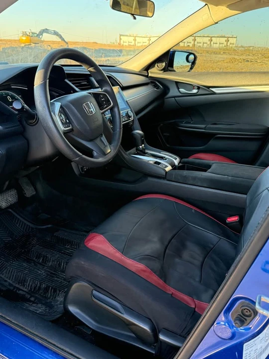 2017 Honda Civic 10th Gen - Image 11 of 15