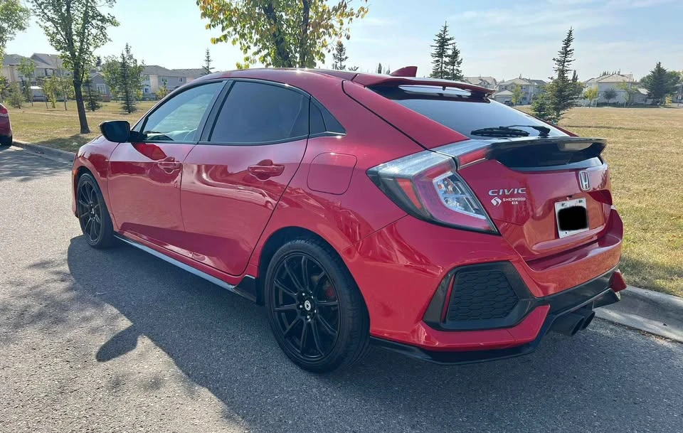 2017 Honda Civic 10th Gen - Image 4 of 9