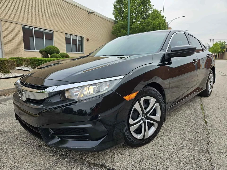2017 Honda Civic 10th Gen - Image 6 of 15