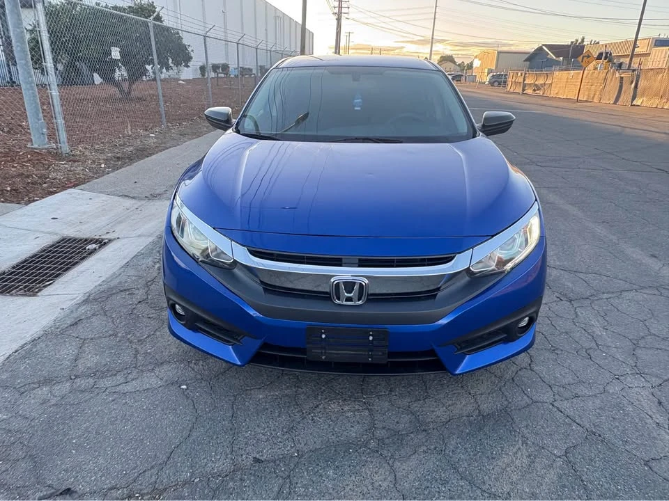 2017 Honda Civic 10th Gen - Image 9 of 10