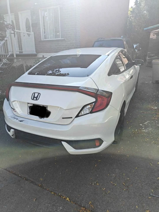 2017 Honda Civic 10th Gen - Image 7 of 10