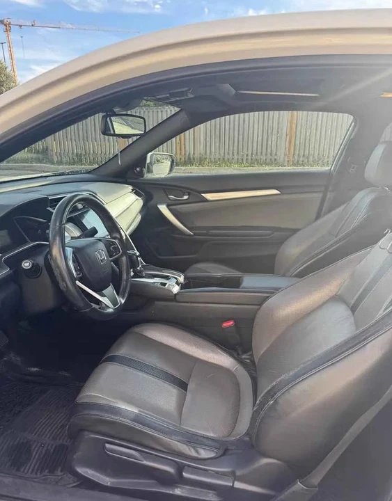 2017 Honda Civic 10th Gen - Image 10 of 10
