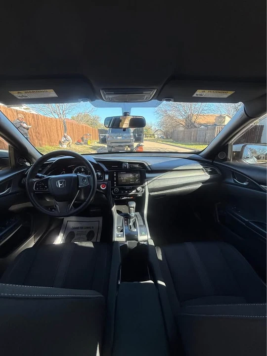 2017 Honda Civic 10th Gen - Image 5 of 11
