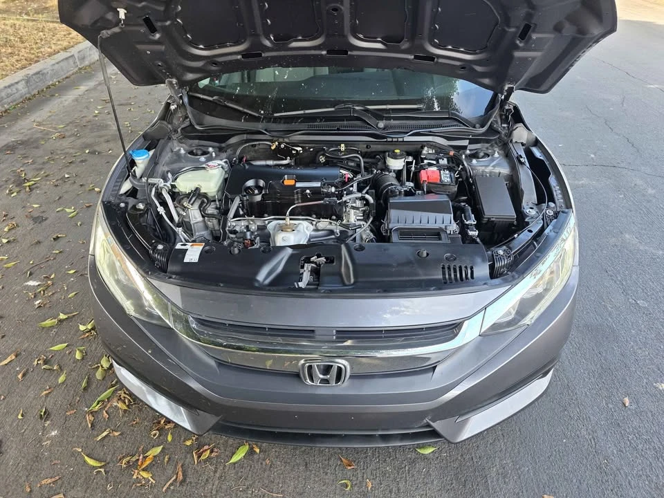 2017 Honda Civic 10th Gen - Image 11 of 12