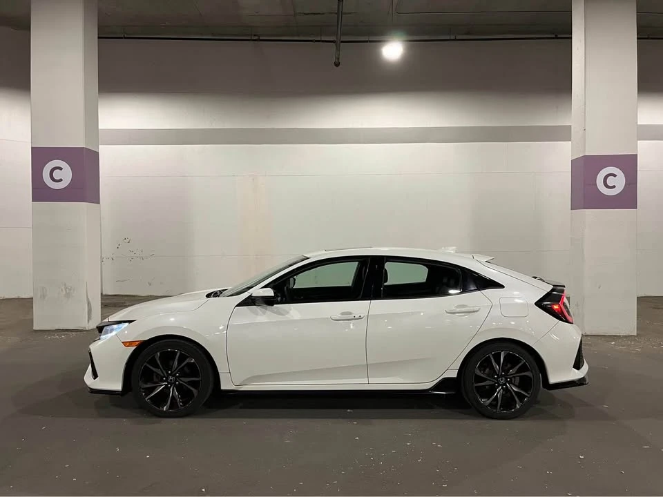 2017 Honda Civic 10th Gen - Image 13 of 20