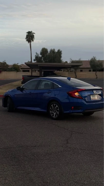 2017 Honda Civic 10th Gen - Image 3 of 6