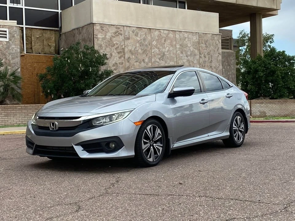 2017 Honda Civic 10th Gen - Image 3 of 8