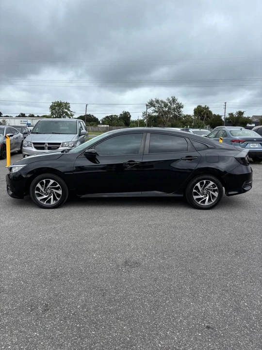 2017 Honda Civic 10th Gen - Image 2 of 10