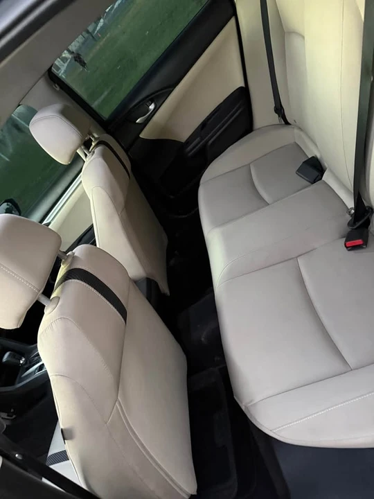 2017 Honda Civic 10th Gen - Image 10 of 11