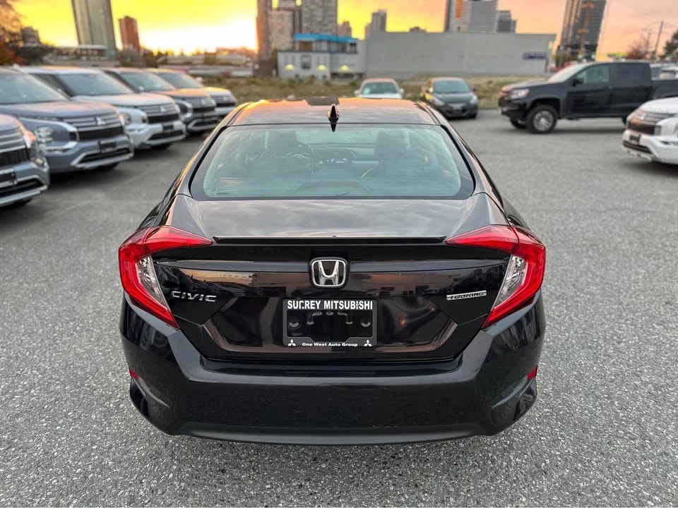 2017 Honda Civic 10th Gen - Image 5 of 13