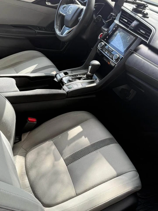 2017 Honda Civic 10th Gen - Image 14 of 15