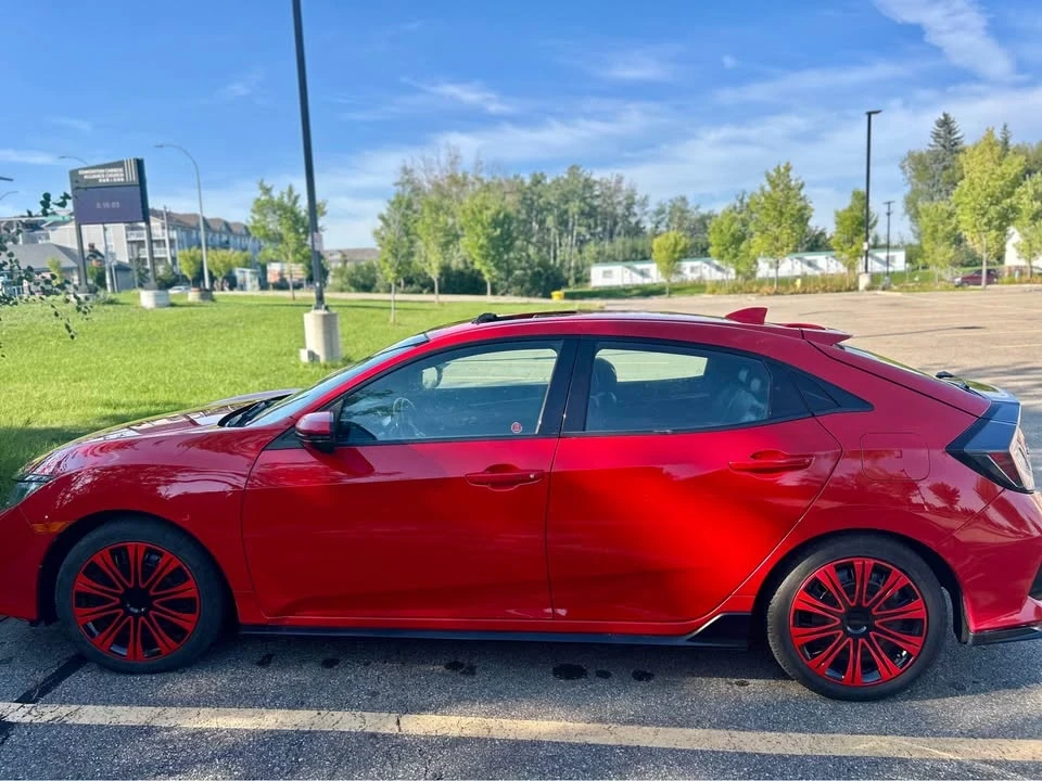2017 Honda Civic 10th Gen - Image 5 of 10