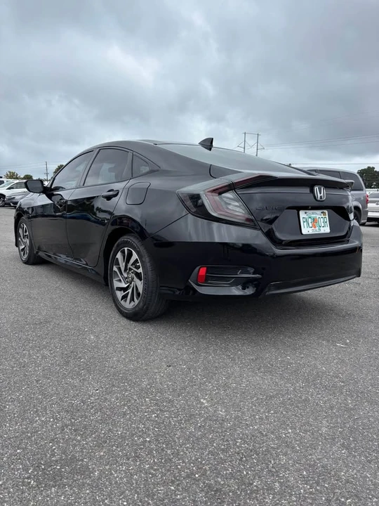 2017 Honda Civic 10th Gen - Image 3 of 10